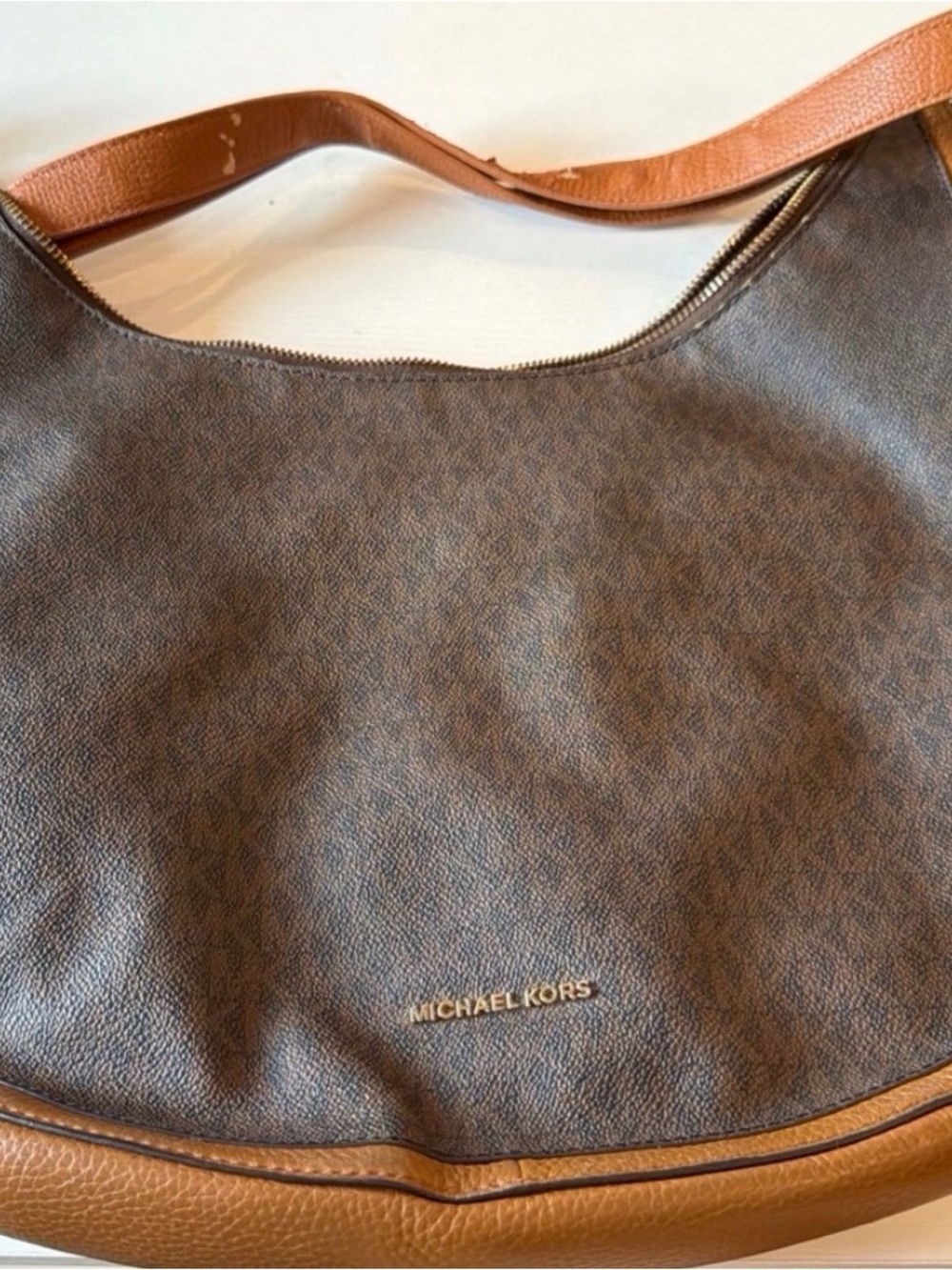 Michael Kors Signature Monogram Large Shoulder Bag Zip Top Charm Gold HW